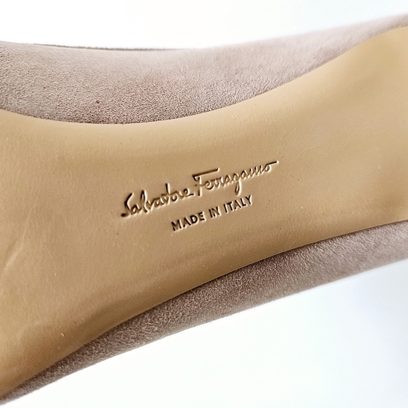 Salvatore Ferragamo suede pump pointed toe Size 7 US / 7cm heels "Pauleen" - Picture 10 of 16